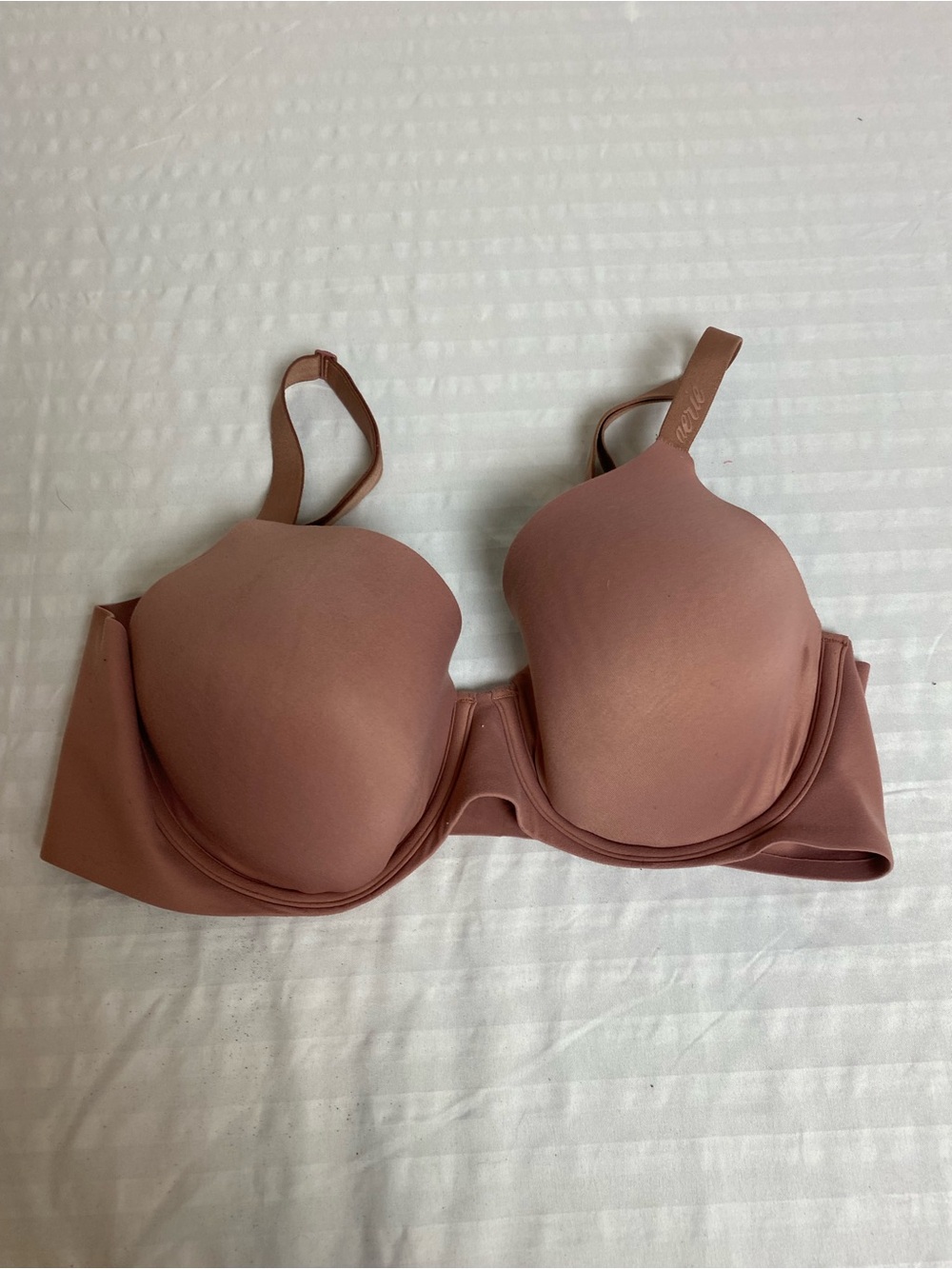 aerie Molded T-Shirt Bra in Mauve Pink